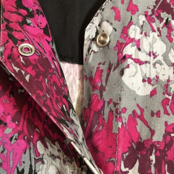 Landau Tops - Landau Womens Scrub Top Size Small Pink Gray Black Floral Snap Pockets